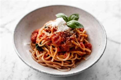 Experience our pizza made with homemade dough and sauce, fresh subs, scrumptious salads, pasta, appetizers, delicious triple decker clubs, any of our other mouthwatering chicken, steak tip or gyro dinners, and much more! Quick Napoli Spaghetti - San Remo