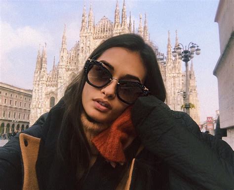 Gizele Oliveira On Instagram Duomo Behind My Big Head Milan Duomo