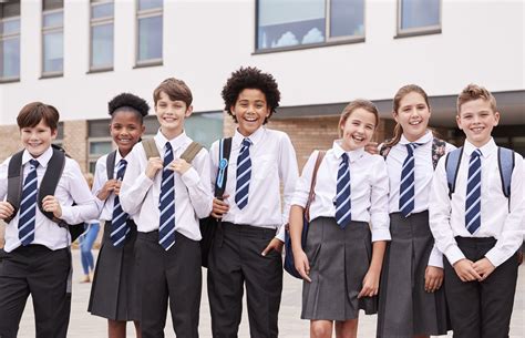 15 Advantages Of Wearing School Uniforms School Uniforms Australia