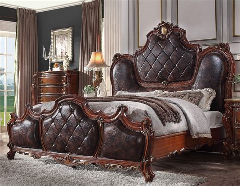 Our catalogue is home to traditional solid oak, stylish metal, luxurious soft upholstered and modern painted beds. Antique Cherry Oak Tufted Queen Bedroom Set 5Pcs Picardy ...