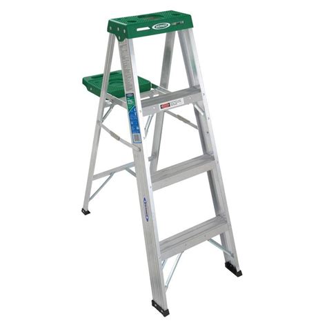 Werner 4 Ft Aluminum Step Ladder With 225 Lb Load Capacity Type Ii