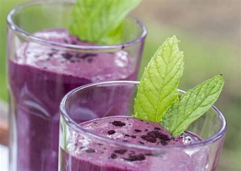 Crecen en turberas de carácter ácido en las zonas más frías del hemisferio norte. Smoothie de arándanos azules | Receta | Recetas para ...