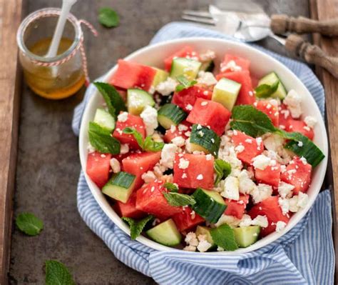 Een heerlijke watermeloen salade met feta Deze zomerse salade is