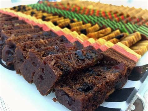 Untuk resepi kek dalam saiz hidangan kecil, resepi mufin coklat kukus ini memang sesuai untuk anda. Resepi Kek Pisang Legend - Surat Rasmi W
