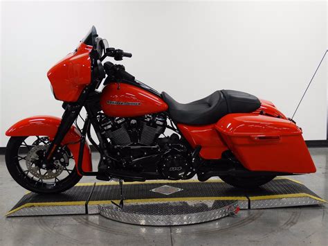 Touring riders and urban profilers alike have traditionally gravitated to the street glide, which offers plenty of room for a passenger out back, as well as a good starting. New 2020 Harley-Davidson Street Glide Special FLHXS ...