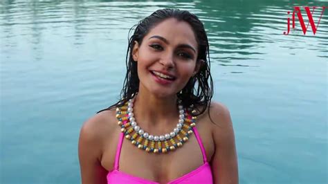 Andrea Jeremiah Hot Navel Images And Sexy Cleavage Photos Will Make You Erect