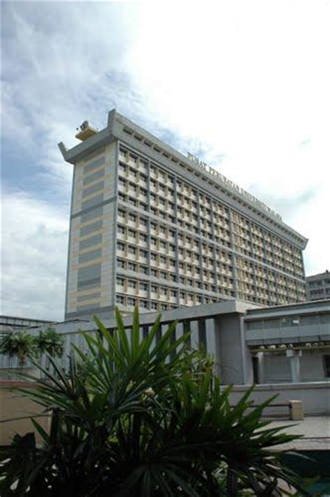 Its teaching hospital, universiti kebangsaan malaysia medical centre (ukmmc). University Malaya Medical Centre - Kuala Lumpur