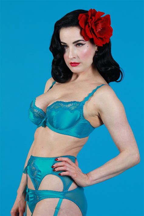 Dita von teese live at giorgios (full performance 2019). Dita Von Teese Sexy (140 Photos) | #TheFappening