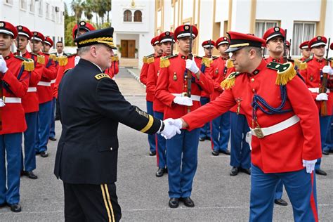 Royal Moroccan Armed Forces On Twitter صور من استقبال الجنرال مارك