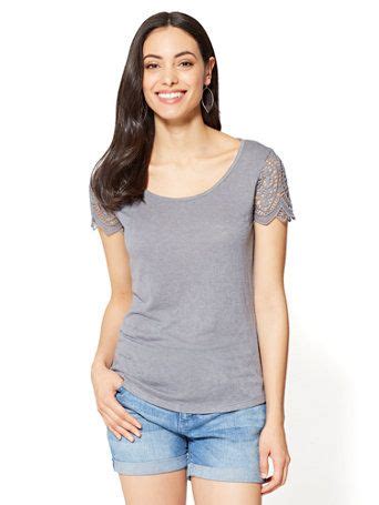 Crochet-Sleeve T-Shirt (With images) | Crochet sleeve, Fashion, Shirts