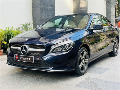 Uncovering 7 Advanced Car Safety Features for Enhance Security - FLYWHEEL