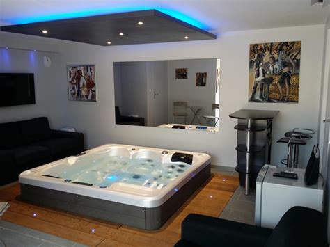 Arty provence est une chambre d'hôtes design à 5 min de saint rémy de provence, au cœur des alpilles. Chambre D Hote Salon De Provence Jacuzzi | Enredada