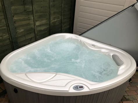 Hotspring Solana Hot Tub Spa For Sale From United Kingdom