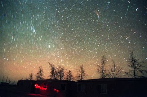 How To Watch The 2019 Leonid Meteor Shower This Weekend