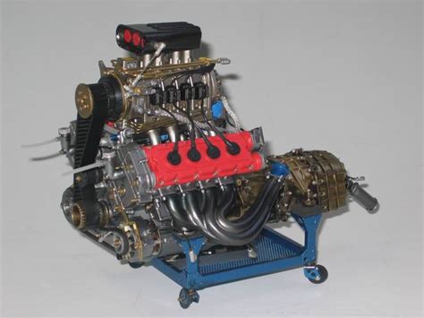 Nella nostra prova vi raccontiamo come va l'erede delle ferrari gto, f40, f50, enzo e laferrari. Some of our Hand-Made Motors