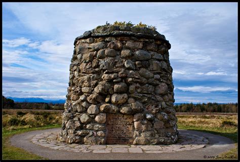 Culloden Cairn This Is The Culloden Memorial Cairn On Cull Flickr