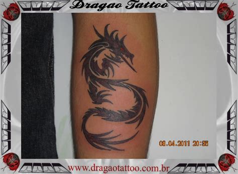 See more ideas about dragon tattoo, dragon. Dragão Tattoo: Dragão tribal