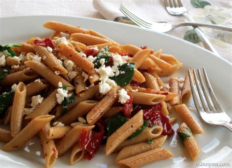 Pasta is naturally low in fat, but high in carbs. 5 Quick and Easy, Low-Cal Lunches | Recipes, Pasta dishes ...