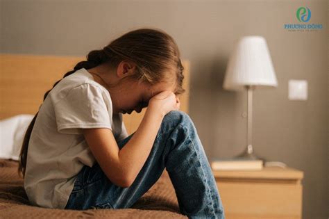 Trầm cảm ở trẻ em Dấu hiệu nhận biết và điều cha mẹ cần làm