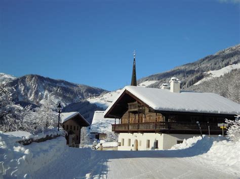 25 minuten von silberleiten aus über königsleiten, hier die alte passstrasse nach wald im pinzgau. Wintersport Skiarena Wildkogel - Ferienwohnungen ...