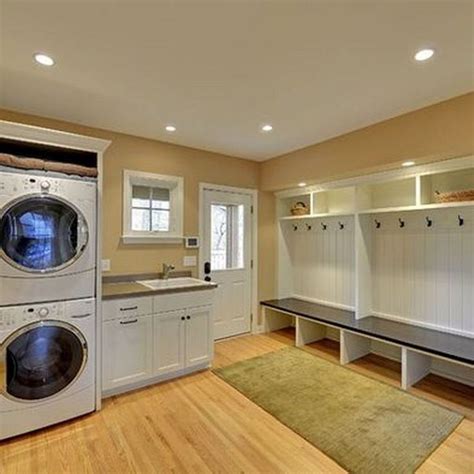 Best Laundry Mudroom Combo With Low Cost Home Decorating Ideas