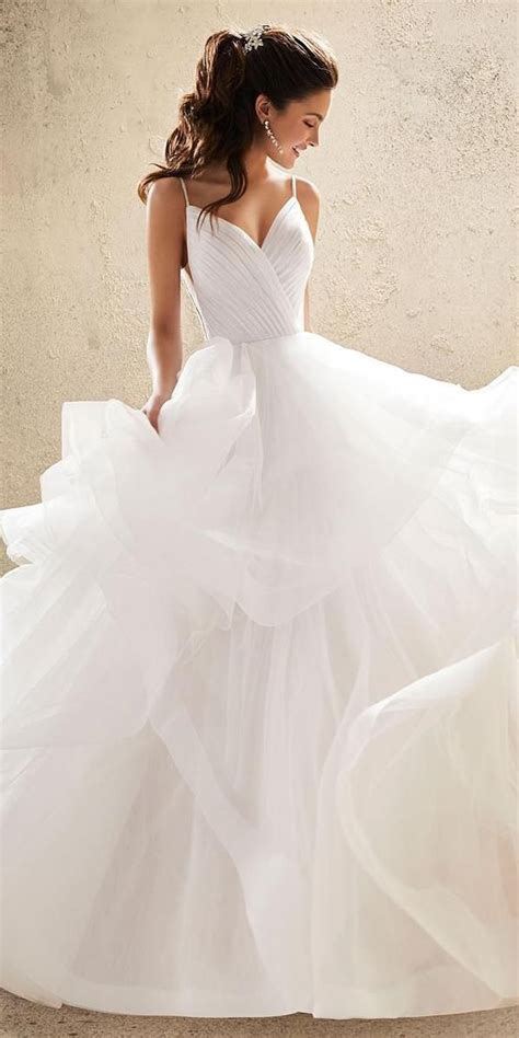 Simple Wedding Dresses 30 Best Looks Expert Tips Faqs Artofit