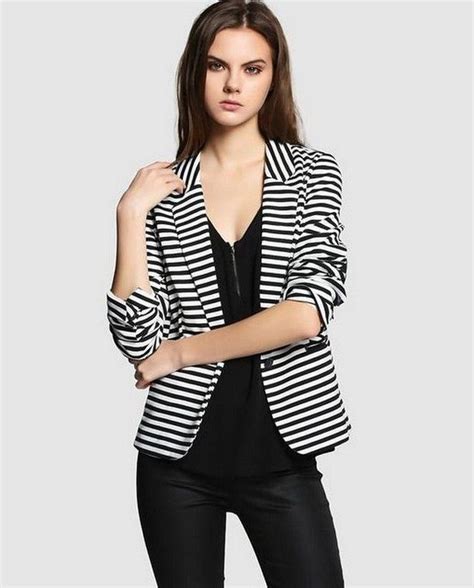 40 best chosen black and white striped blazer outfits designs for trending women striped