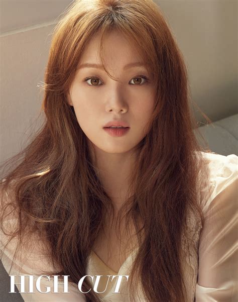 Her eyes are really pretty. Lee Sung Kyung Exudes Spring Goddess Look In High Cut ...