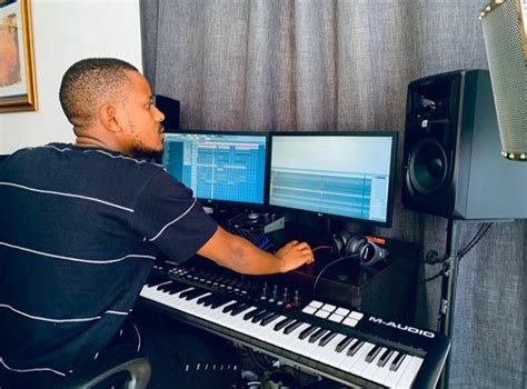 Motha has collaborated extensively with record producer dj maphorisa. Kabza De Small To Drop A Solo Album Soon » uBeToo