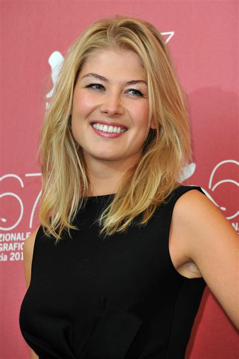 Rosamund mary ellen pike (born 27 january 1979) is a british actress. Rosamund-Pike-Pictures-9 - uInterview