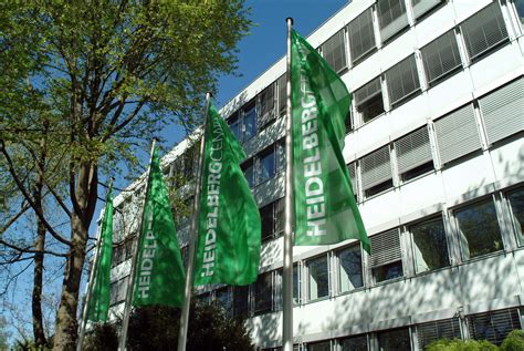 Deutsche bank offers its customers with a variety of debit cards. HeidelbergCement: Deutsche Bank hebt das Kursziel deutlich ...
