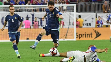 Welcome to our live minute by minute coverage of the copa américa centenario 2016 first semi final as usa face argentina in the nrg stadium (houston, texas) with kick off at 03:00 cet. Lionel Messi stars as Argentina crush USA in Copa America semi-final - Eurosport