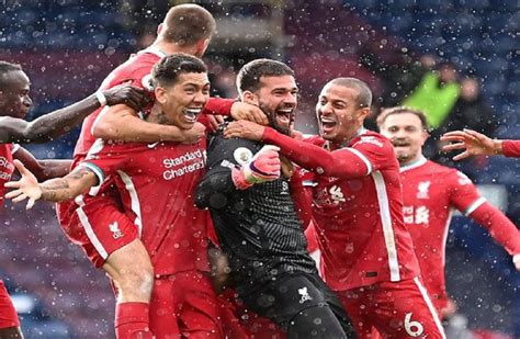 حيث تبين أنّ لاعب إيفرتون. الحارس «أليسون» يمنح ليفربول فوزًا قاتلًا على وست بروميتش ...