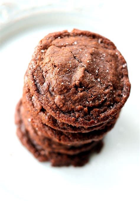 Easy 5 Ingredient Fudgy Nutella Cookies With Sea Salt Ambitious Kitchen