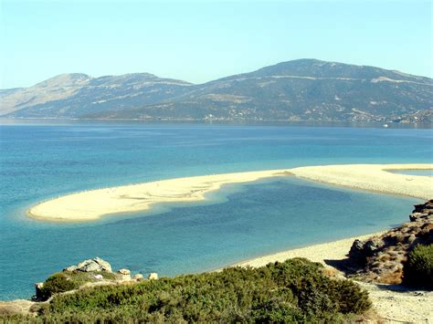 On our evia page you can see evia photos, explore evia's map and nearby destinations, find evia hotels and check evia's weather by following the links below and to the left. Megali Ammos beach - Evia (Μεγάλη Άμμος - Εύβοια) Photo from Agia Marina Marmari in Evia ...