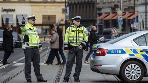 Oficiální profil policie české republiky. policie-ceske-republiky-zabavuje-auto - AutoŽivě