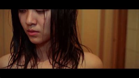 江嘉敏（英文： kaman kong ，粵拼 1994年 11月4號—），係香港女藝人，持續活躍於電視劇、電影、電視廣告、平面廣告、mv、微電影等影視作品嘅幕前演出，參與唔同嘅演藝活動 江嘉敏Kaman@ Freshwave 2012 鮮浪潮 － 競賽短片《野犬與貓咪》預告片 - YouTube