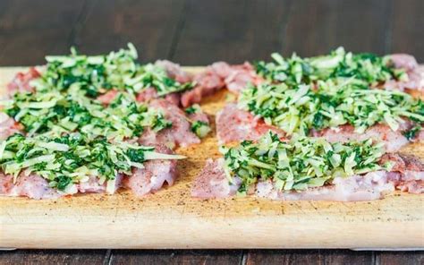 Chicken rolls with spinach cream cheese stuffed chicken breast. Spinach and Swiss Cheese Stuffed Chicken Thighs | Chicken ...