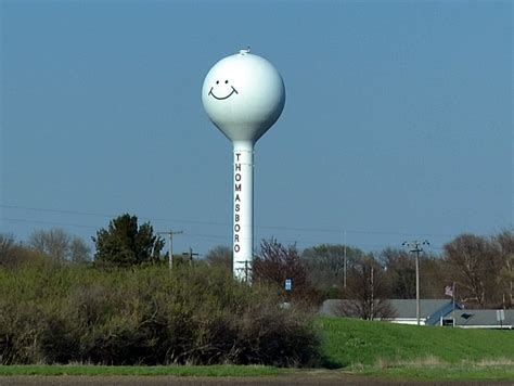 Smiley Face Water Tower Picture Taken In Thomasboro Illino Flickr