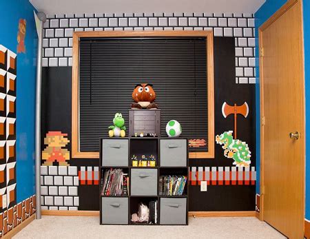 I also used to be a giant mario fan myself! Super Mario Bedroom