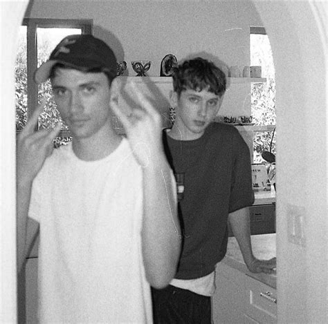 Troye Sivan And Jacob Bixenman Foto Raf L K Foto Raf L K Pozlar