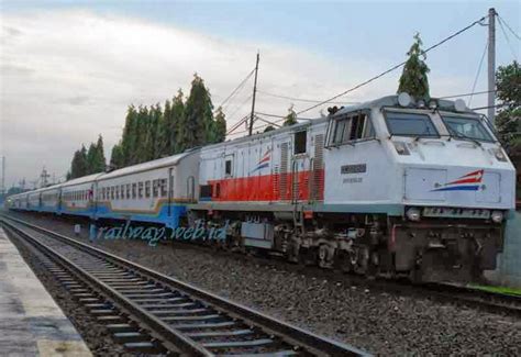 Tiket kereta api solo bandung ekonomi. Jadwal Dan Harga Tiket Kereta Api Bandung Yogyakarta 2019 ...