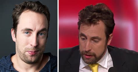 Trots det har panik i tomteverkstan redan blivit en succé som slagit flera tittarrekord. Komikern Per Andersson akut till sjukhus - efter provfilmning