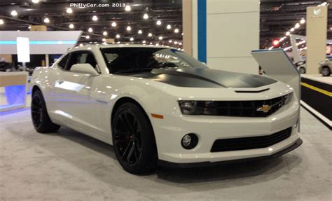 Gas mileage, engine, performance, warranty, equipment and more. PhillyCar.com: 2013 Camaro 2SS Coupe Summit White Black ...