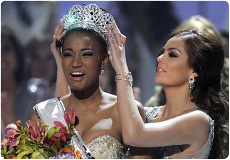 Celebrity Hairstyles Leila Lopes Is Crowned King Of Miss Angola Universe