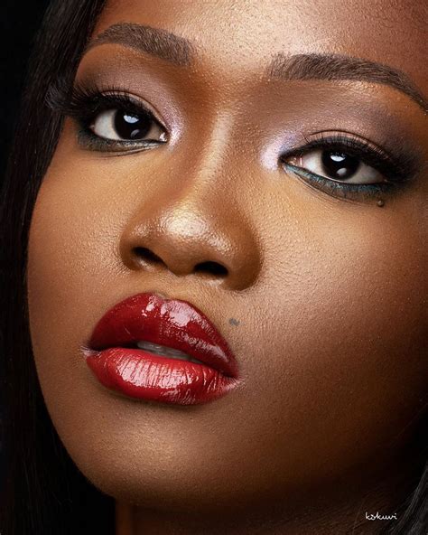 Pin By Claudio Monteiro On Black Woman Beauty Dark Skin Makeup