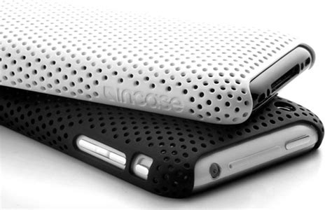 Iphone Perforated Snap Case Polkadot