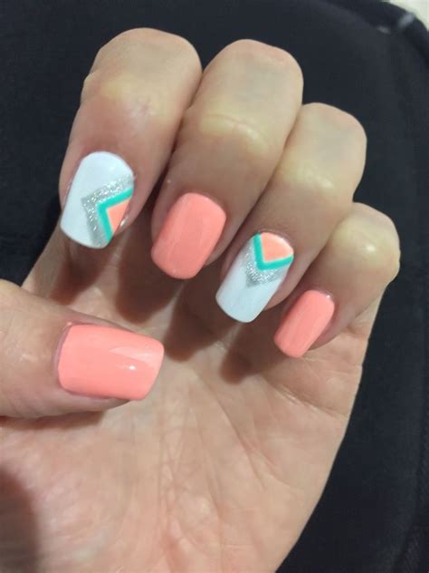 See more ideas about coral nails, nails, nail polish. Coral nail design | Coral nails with design
