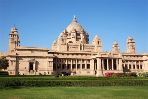 15 Most Beautiful Palaces In India