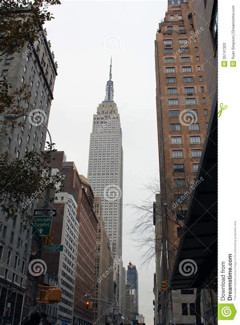Empire State Building Portrait Editorial Stock Photo Image Of Avenue